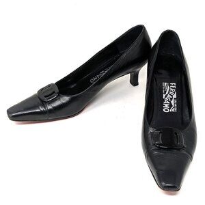 Salvatore Ferragamo Black Buckle Pumps Italian Leather Pointed Square Toe 7.5 B